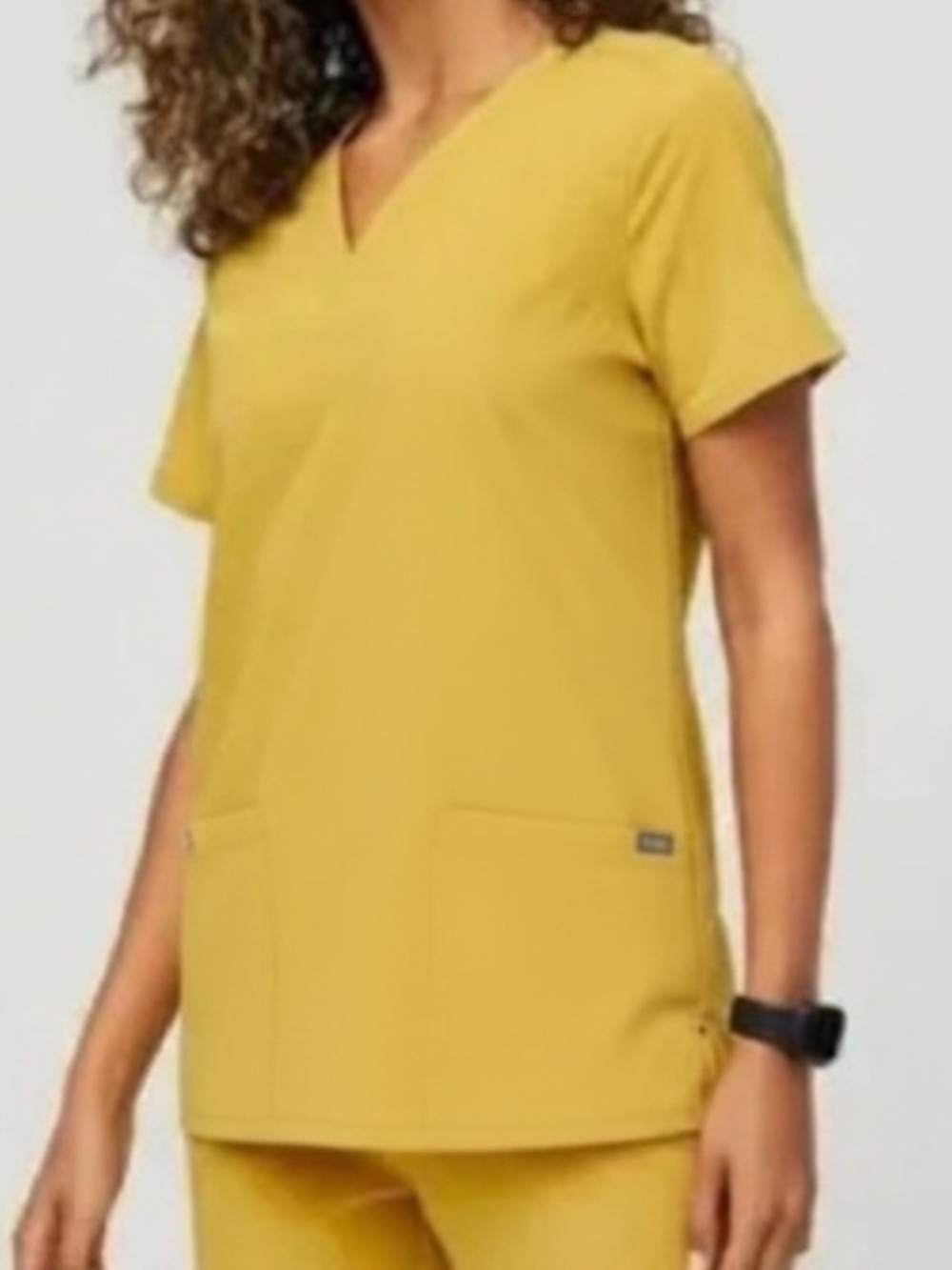 FIGS Women's Casma Three-Pocket Scrub Top | Size S